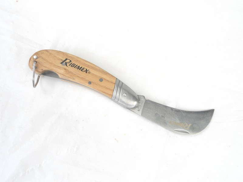 Couteau serpette lame courbe